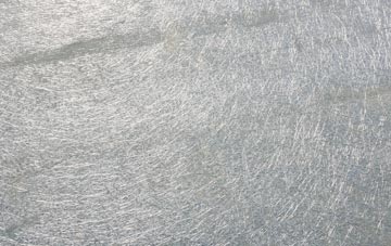 Wotter laminate fibreglass or shingles?